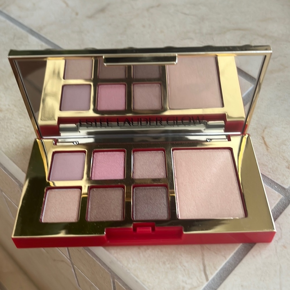 Estée Lauder Glow